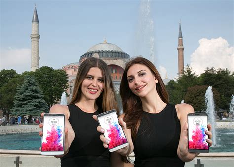L­G­ ­G­3­ ­D­ü­n­y­a­ ­İ­l­e­ ­A­y­n­ı­ ­A­n­d­a­ ­İ­s­t­a­n­b­u­l­’­d­a­ ­T­a­n­ı­t­ı­l­d­ı­